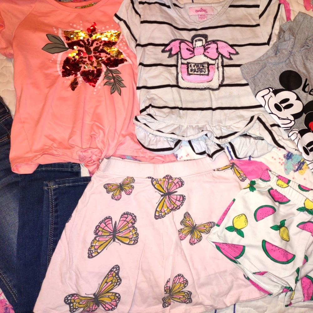 6 PIECES OF GIRL'S SZ 5 CLOTHES!